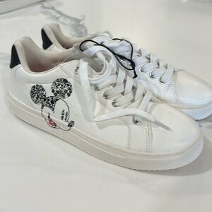 Mickey Mouse sneakers size 9 white and black